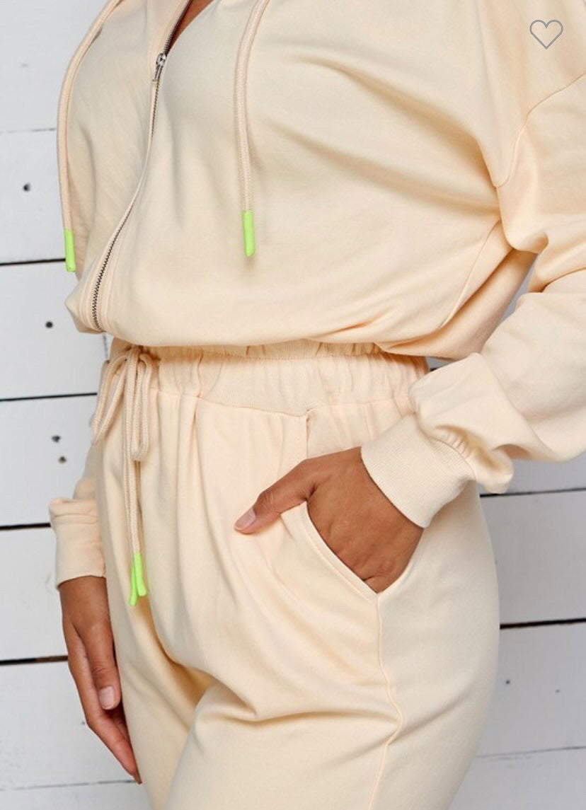 Ember Jumpsuit (cream)